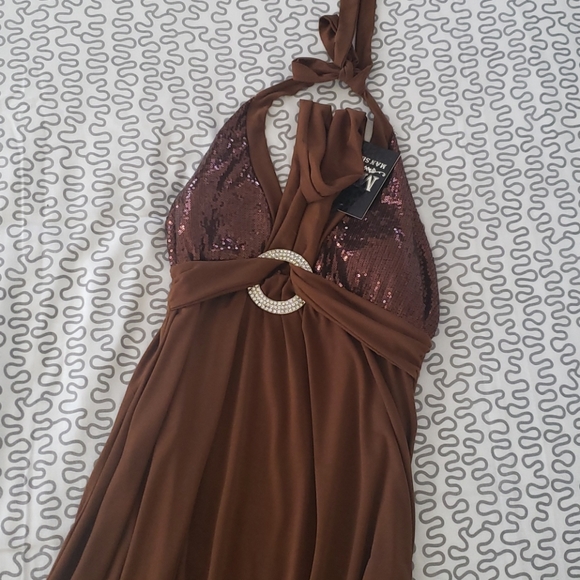 DRESS, NEW - Picture 2 of 3